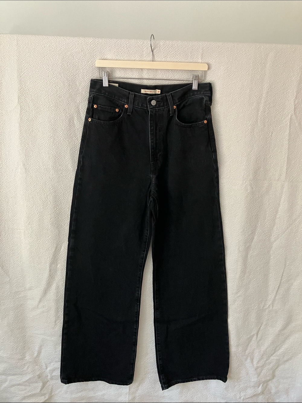 Levi’s Ribcage Wideleg Jeans in Black